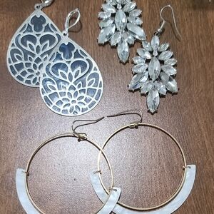 Elegant Silver and Gold Earrings Set